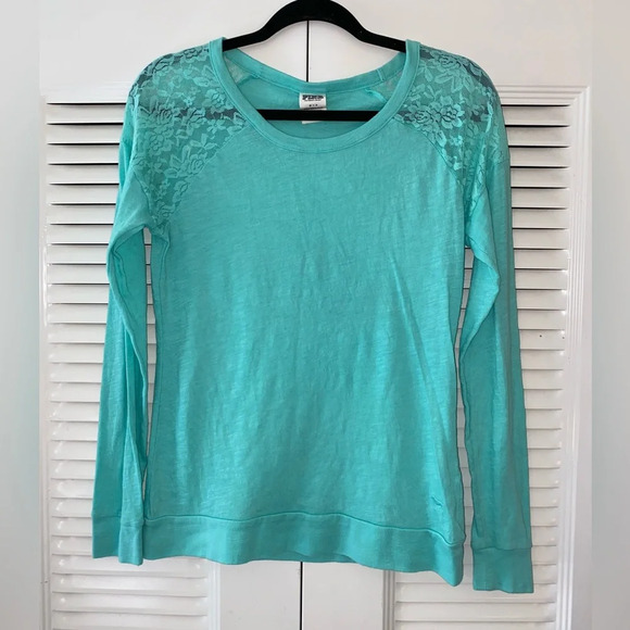 VS Pink long sleeve lace shoulder tee - Picture 1 of 3